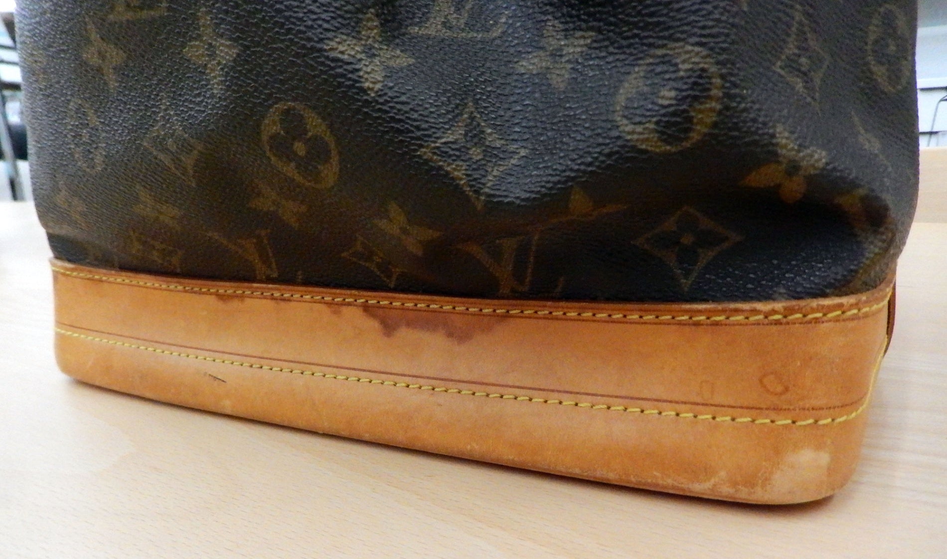 LOUIS VUITTON/ルイヴィトン モノグラム ショルダーバッグ ノエ M42224 - 安心保証・業界最安値の販売 福助